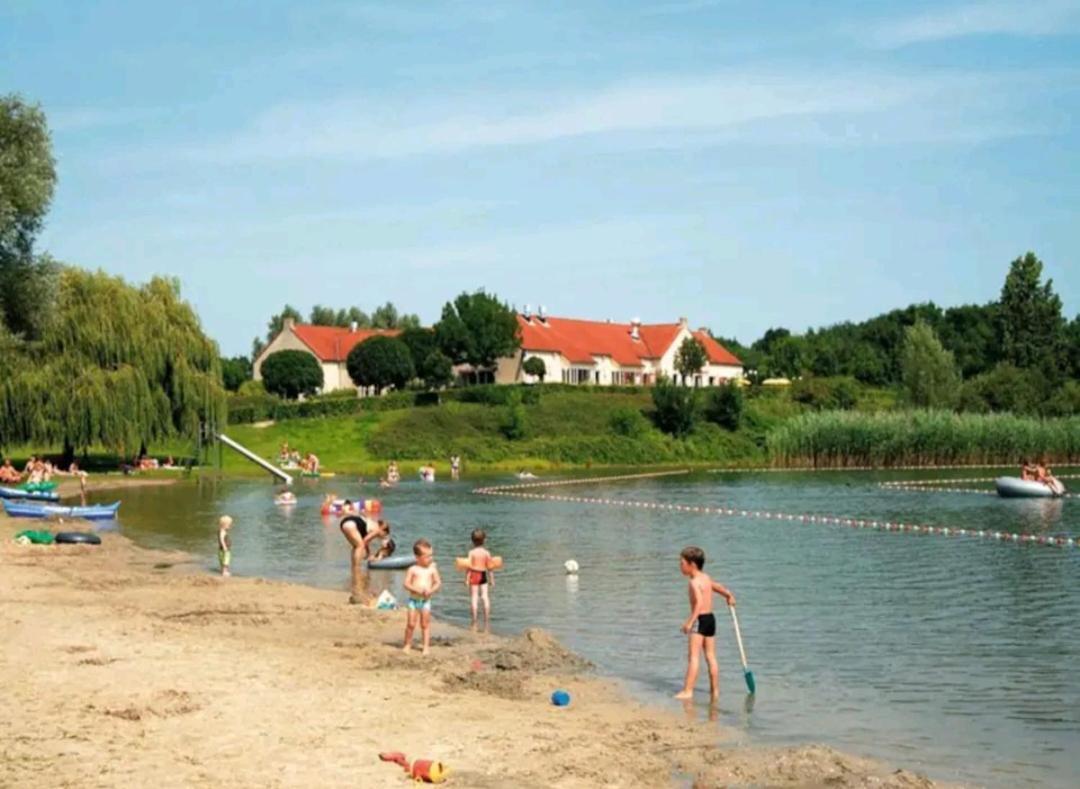 7 Person House With Garden, Firepit, Swimming Lake, Hammock, Child Friendly, In- And Outside Playground, Slide, And Great Coffee Ewijk エクステリア 写真