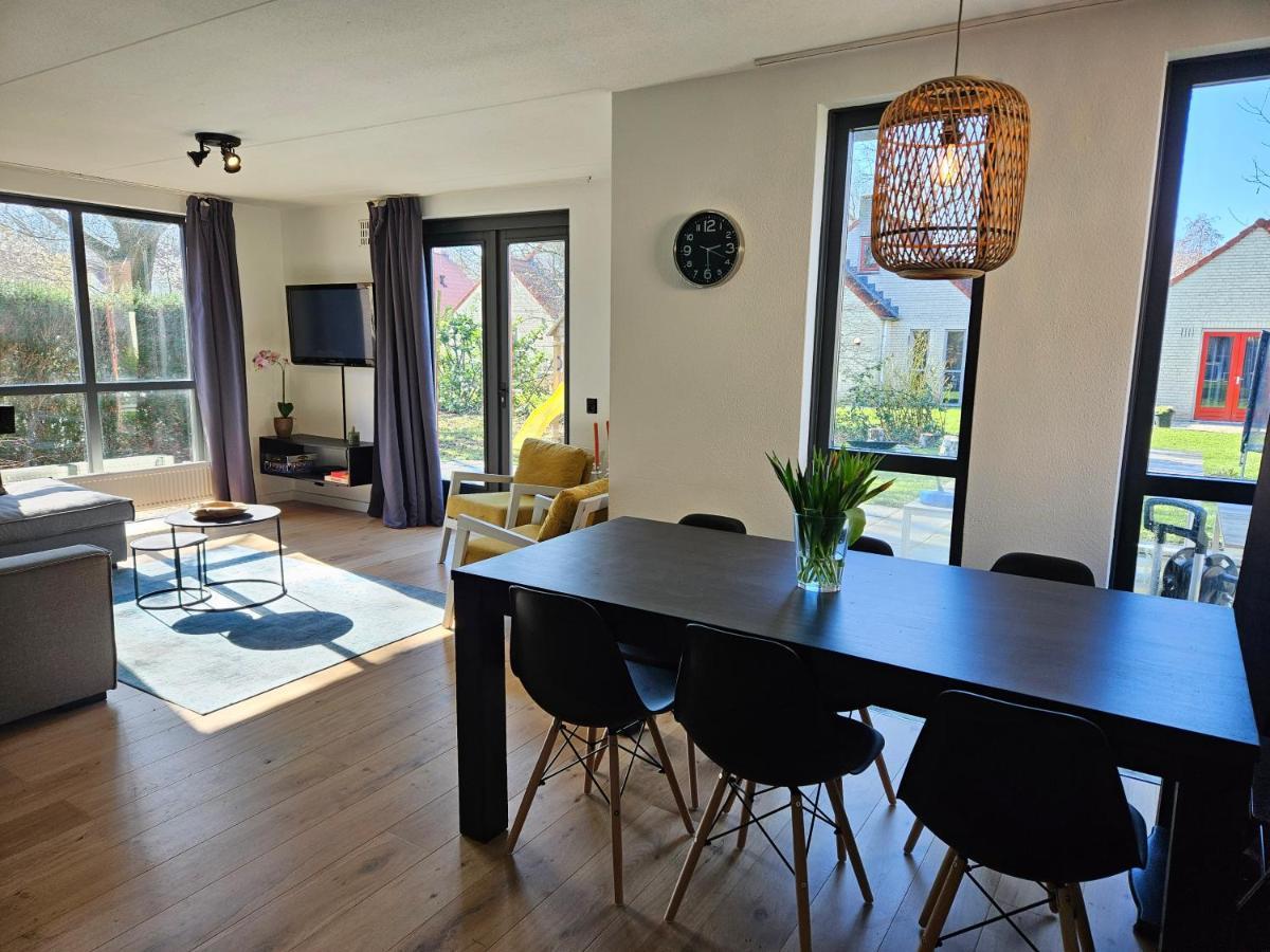 7 Person House With Garden, Firepit, Swimming Lake, Hammock, Child Friendly, In- And Outside Playground, Slide, And Great Coffee Ewijk エクステリア 写真