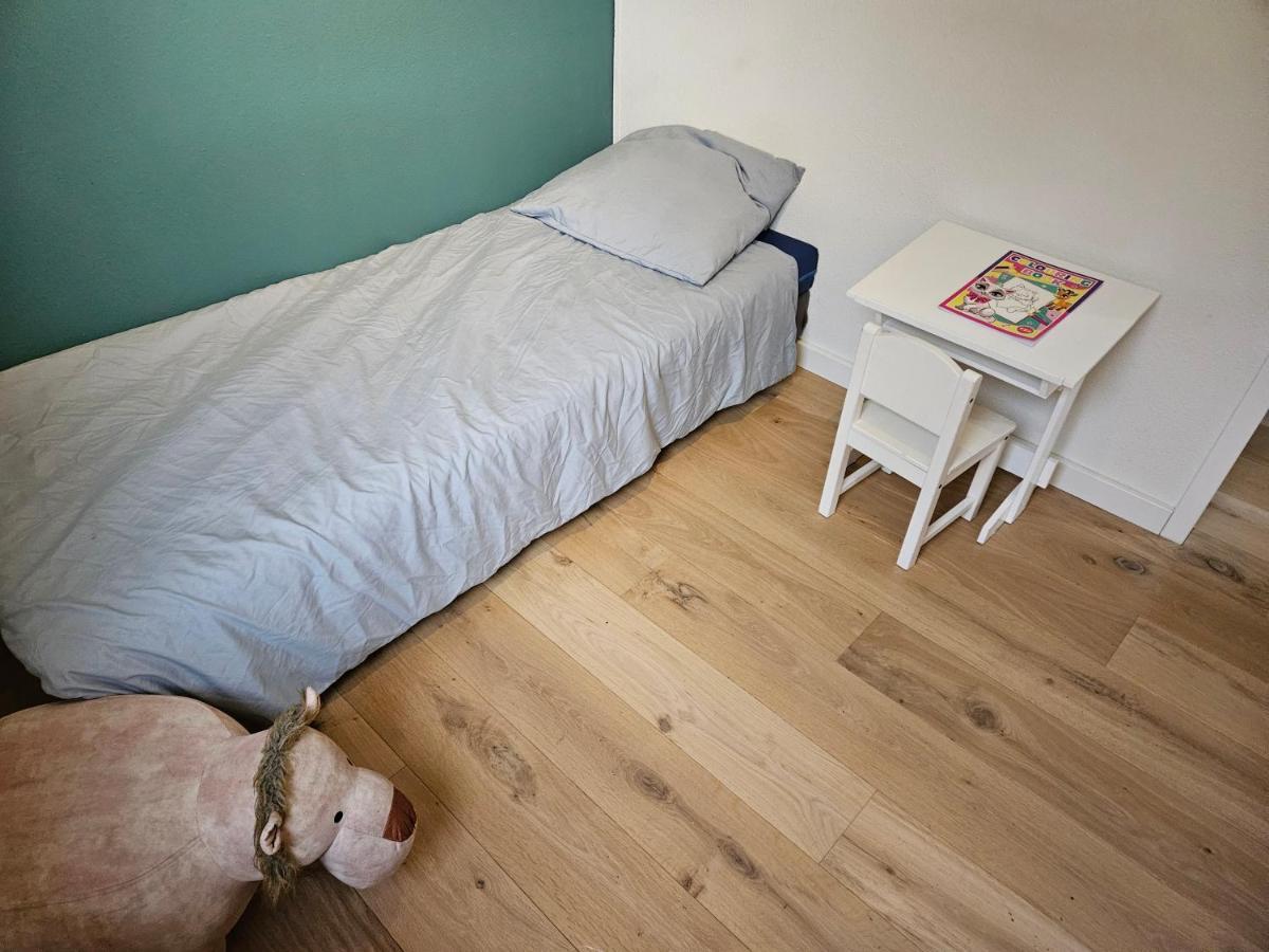 7 Person House With Garden, Firepit, Swimming Lake, Hammock, Child Friendly, In- And Outside Playground, Slide, And Great Coffee Ewijk エクステリア 写真