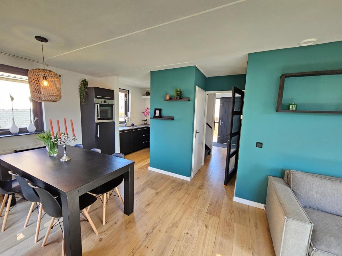 7 Person House With Garden, Firepit, Swimming Lake, Hammock, Child Friendly, In- And Outside Playground, Slide, And Great Coffee Ewijk エクステリア 写真