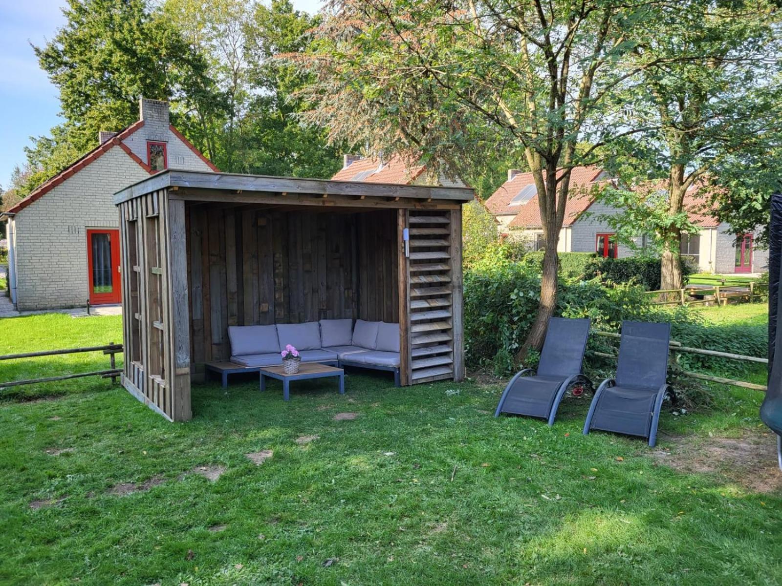 7 Person House With Garden, Firepit, Swimming Lake, Hammock, Child Friendly, In- And Outside Playground, Slide, And Great Coffee Ewijk エクステリア 写真