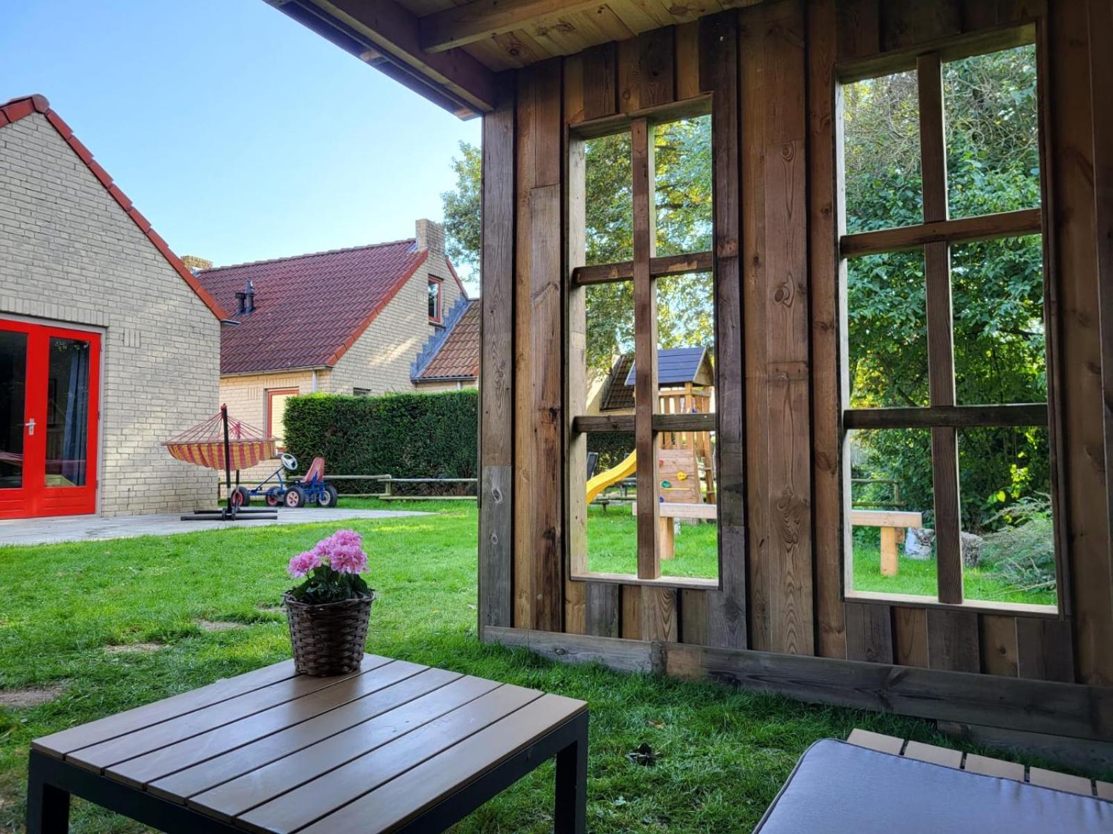 7 Person House With Garden, Firepit, Swimming Lake, Hammock, Child Friendly, In- And Outside Playground, Slide, And Great Coffee Ewijk エクステリア 写真